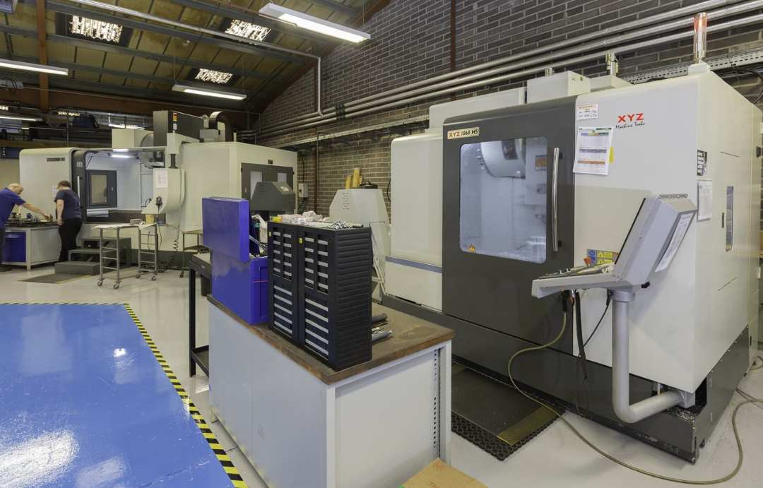 21-371-XYZ-Meddings-XYZ 1060 HS (MR)